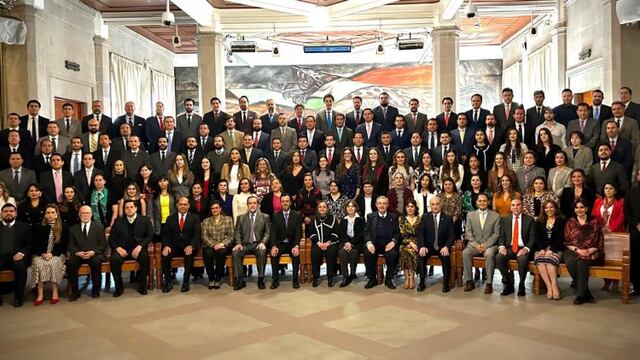La última foto de los ministros de la SCJN con trabajadores del Poder Judicial, tras las renuncias