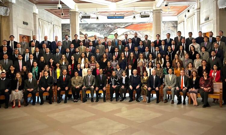 La última foto de los ministros de la SCJN con trabajadores del Poder Judicial, tras las renuncias