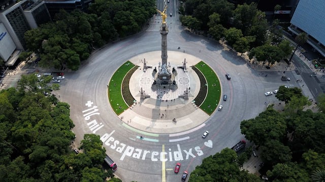 Protesta en el Ángel de la Independencia