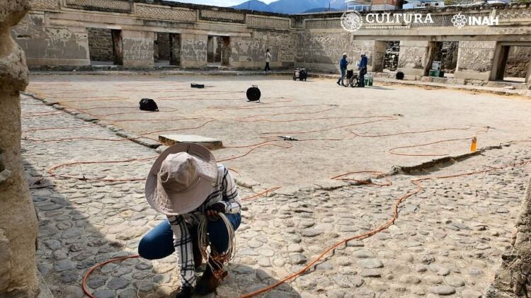 La tenebrosa entrada al inframundo que científicos descubrieron en Mitla