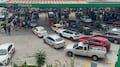 CNTE toma 13 gasolineras en Tuxtla Gutiérrez y regala combustible