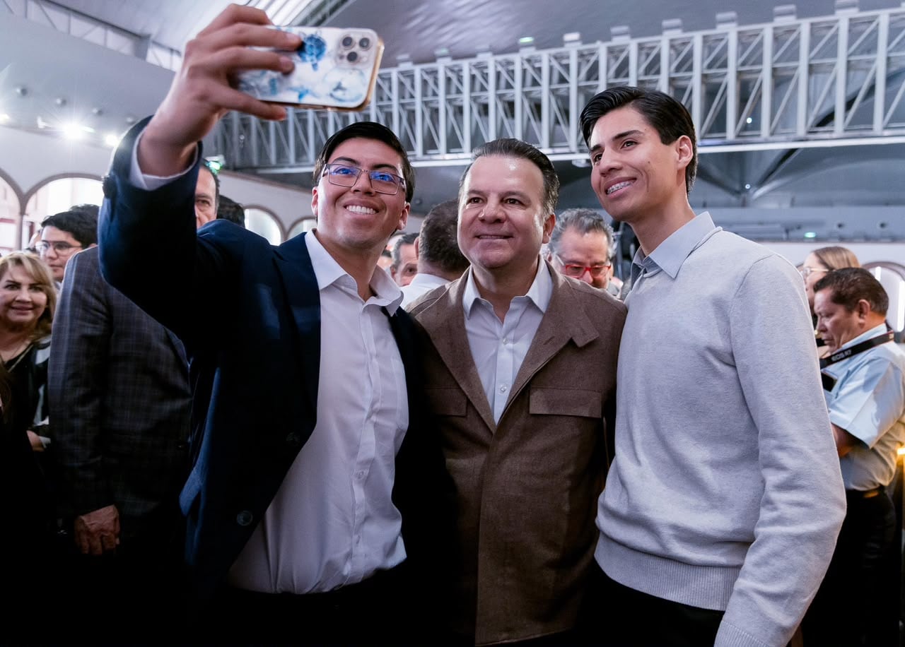 Esteban Villegas anuncia más de mil vacantes laborales en Durango