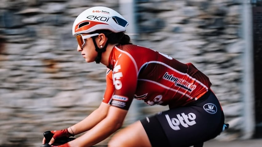 Romina Hinojosa sube posiciones tras la Etapa 6 del Tour de Francia