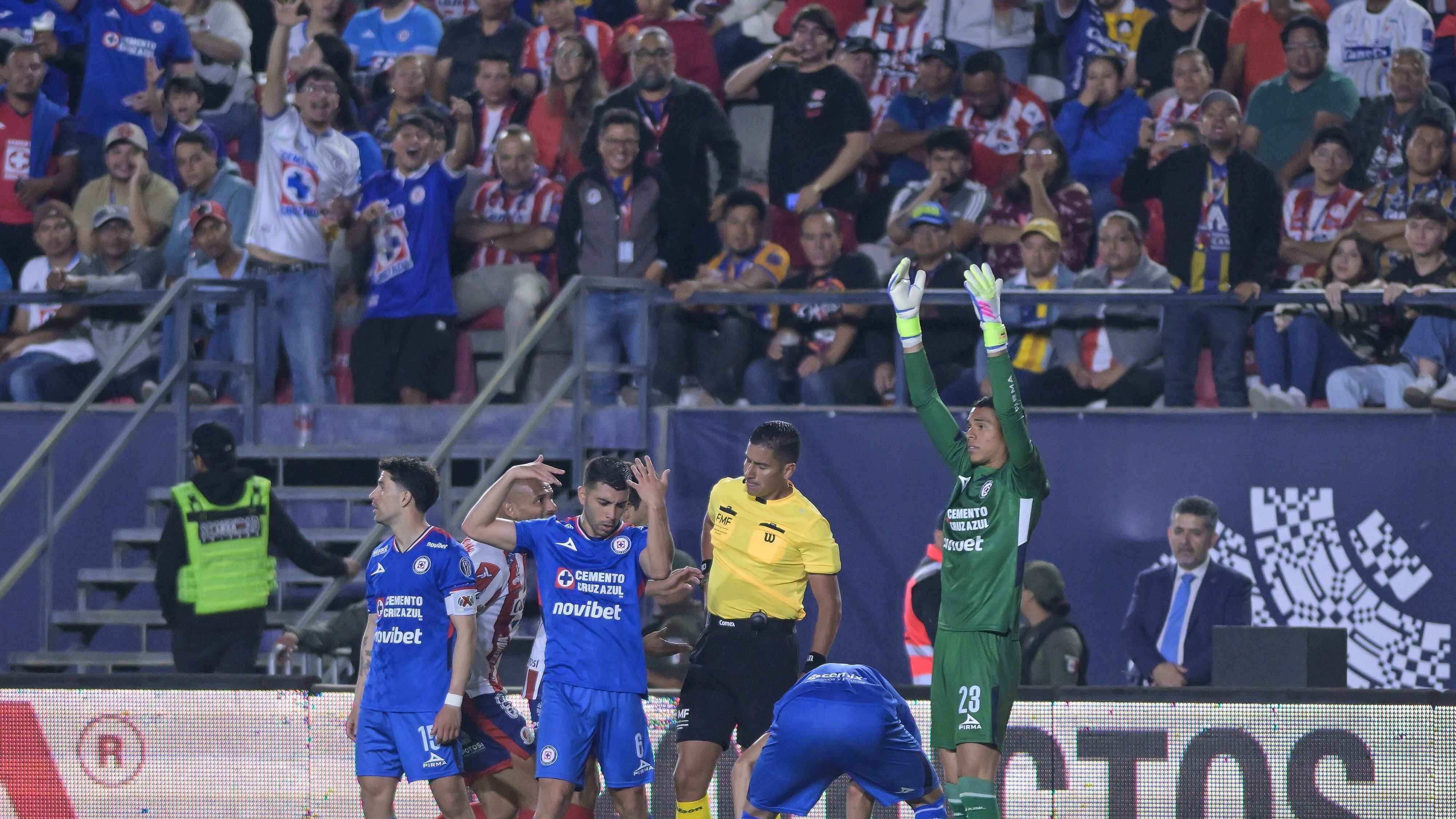 ¿Más ayudas? La prueba de que Cruz Azul sí fue beneficiado por el arbitraje vs Atlético de San Luis