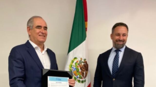 Julen Rementería, senador del Pan, y Santiago Abascal, líder del partido Vox