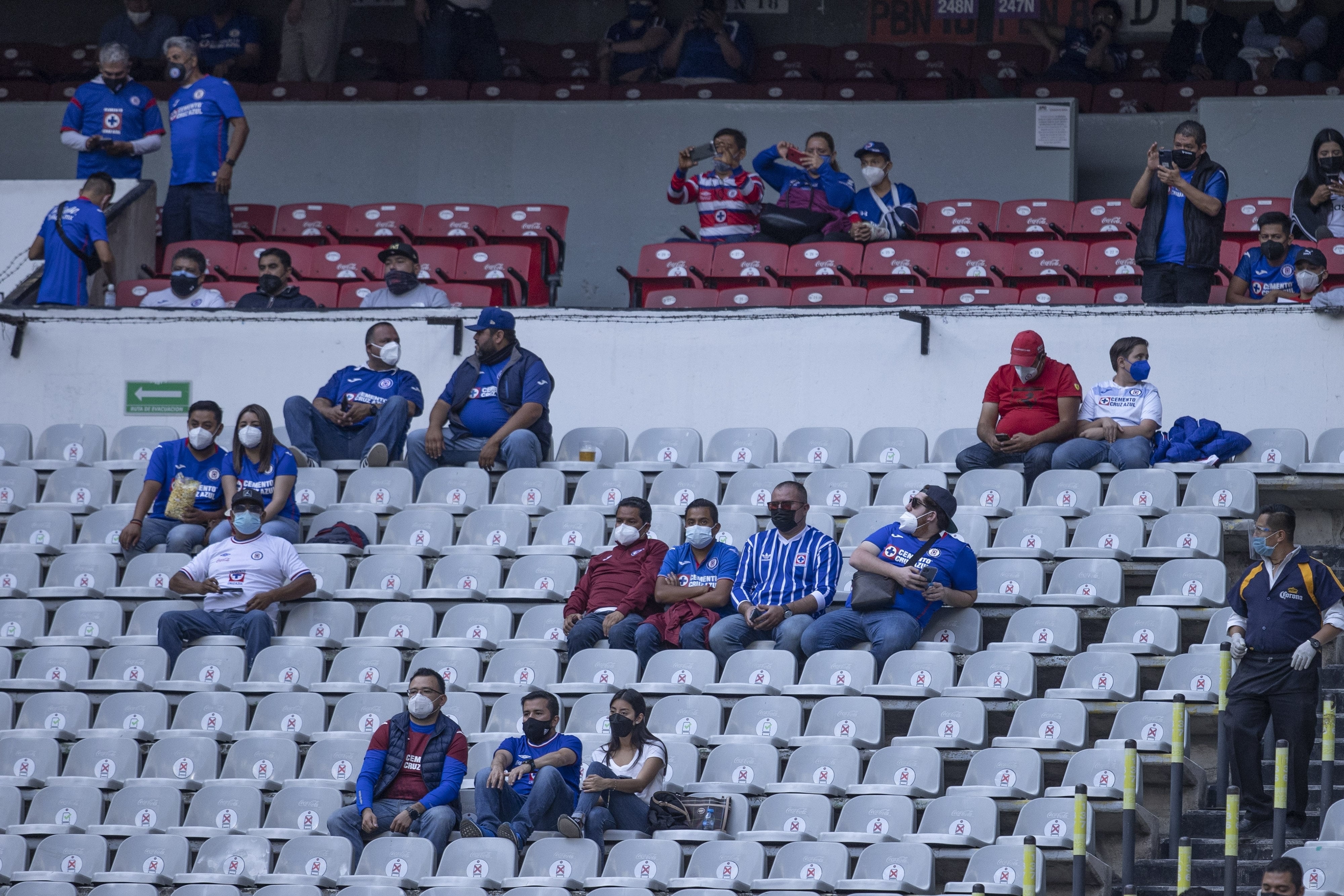 El Estadio Azteca con medidas preventivas
