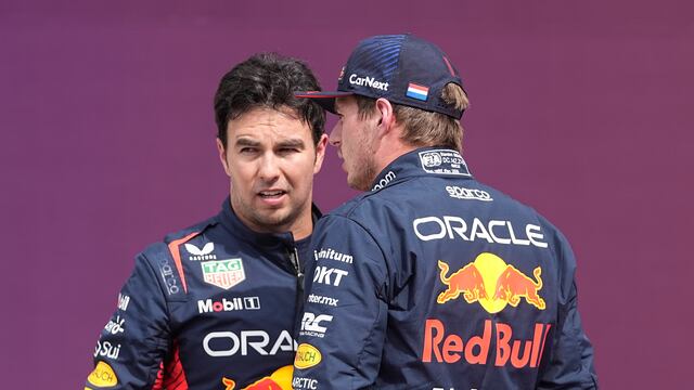 Checo Pérez con Max Verstappen