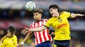 América y Chivas empatan 2-2 en el Clásico Nacional