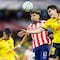 América y Chivas empatan 2-2 en el Clásico Nacional