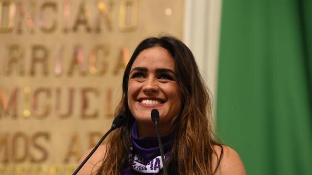 Alessandra Rojo pide denunciar a Ricardo Ponce