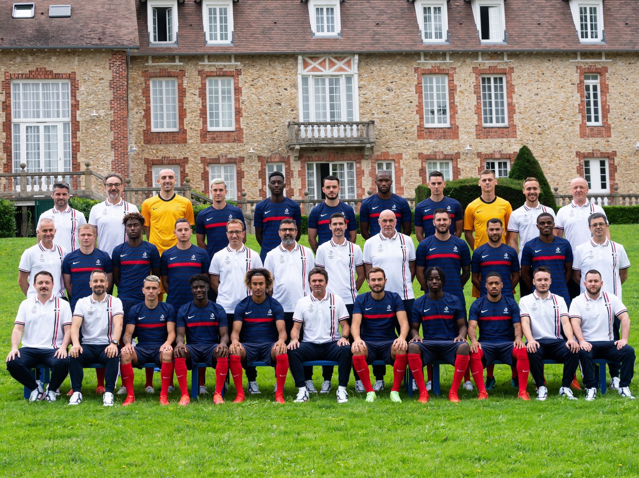 Gignac y Thauvin en la foto oficial de Francia para Tokio 2021