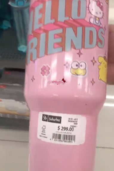 Hello Kitty en Suburbia