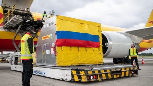 Llegan vacunas Covid-19 a Colombia