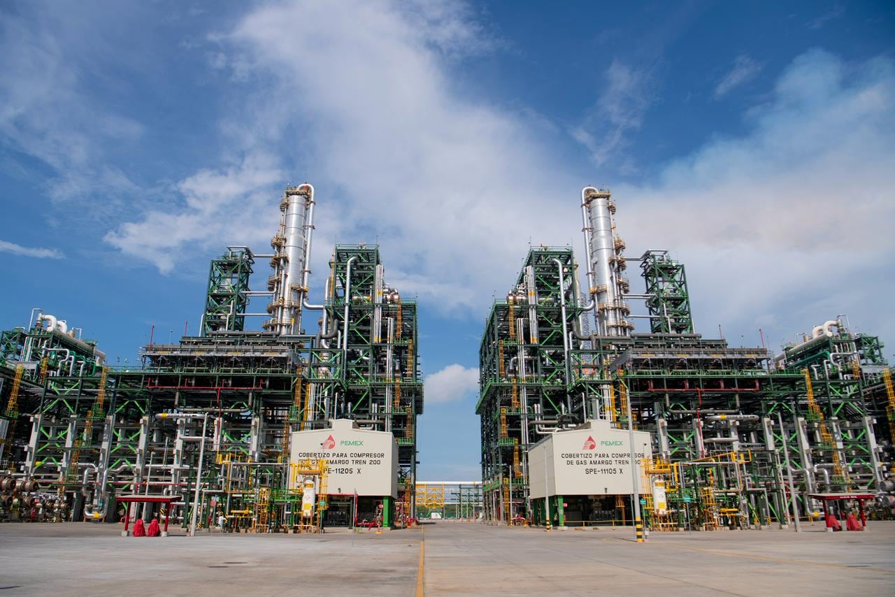 Pemex responde a imágenes en Dos Bocas: “no hay fuga, es vapor de agua”