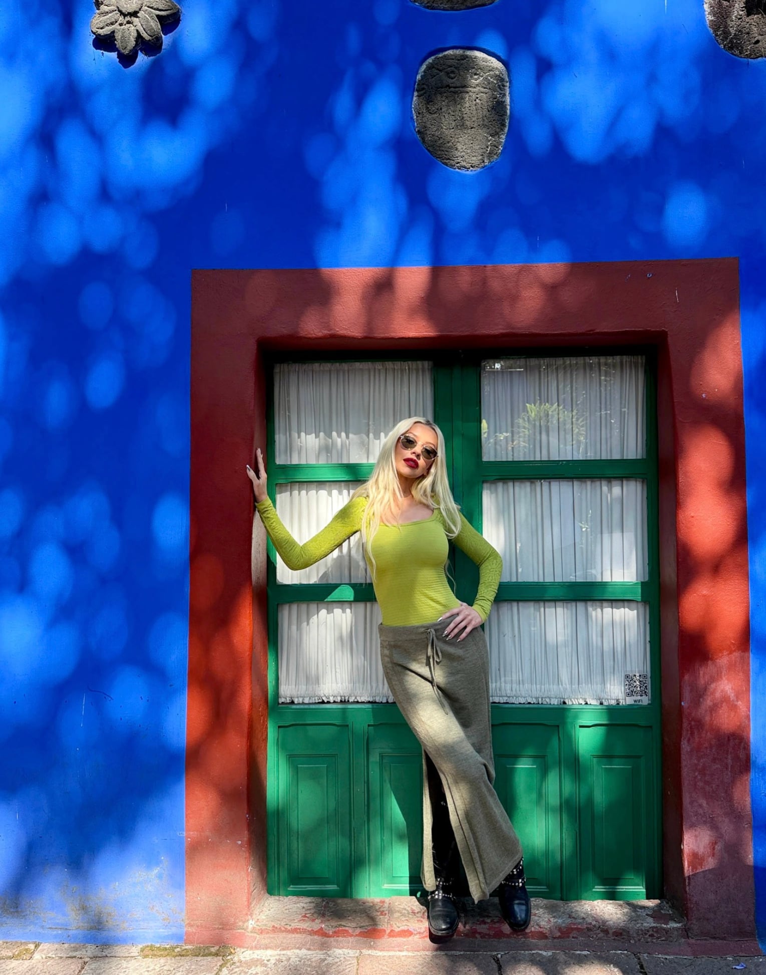 Christian Aguilera visita la Casa Azul