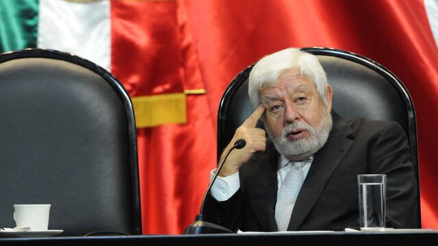 Jaime Maussan en la Cámara de Diputados