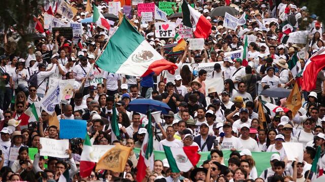 Estudiantes marcharon contra la reforma al Poder Judicial