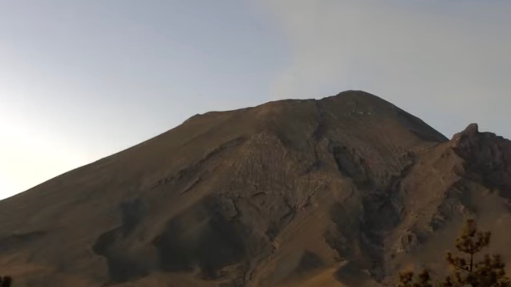 Volcán Popocatépetl hoy 18 de marzo: Amanece con actividad leve