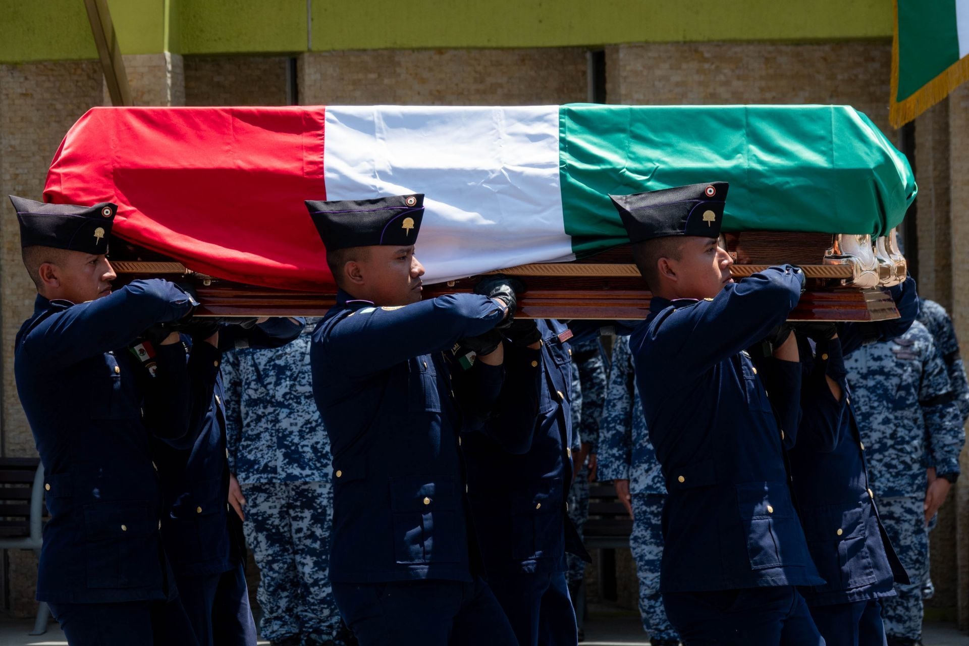Homenaje de la Sedena Luis Guzmán Reveles, integrante del Escuadrón 201