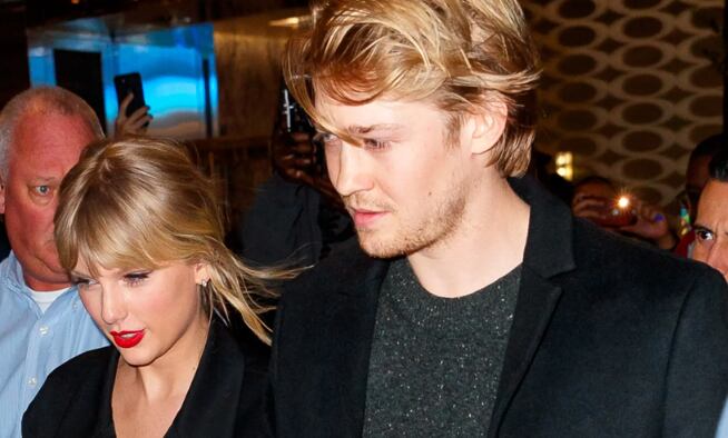 Taylor Swift y Joe Alwiin