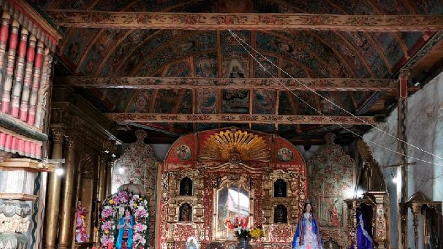 Interior de la Iglesia de Santiago Apóstol