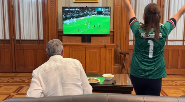 Claudia Sheinbaum celebra el gol de Luis Romo en el México vs Corea del Sur