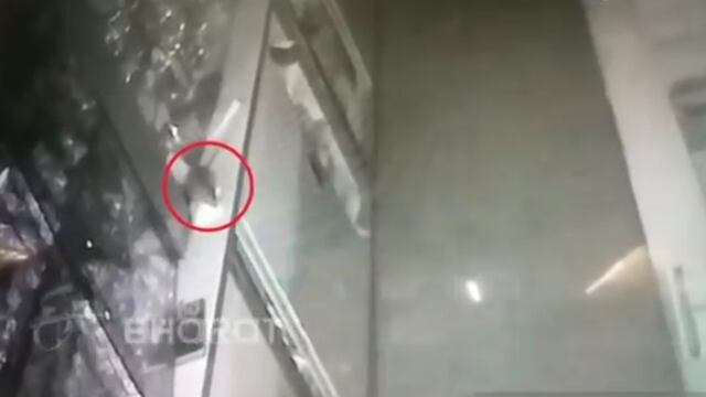 Video de seguridad de una joyería en India.