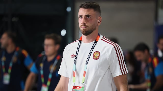 Unai Simón lidera la sólida defensa con la que España enfrentará a Bélgica.
