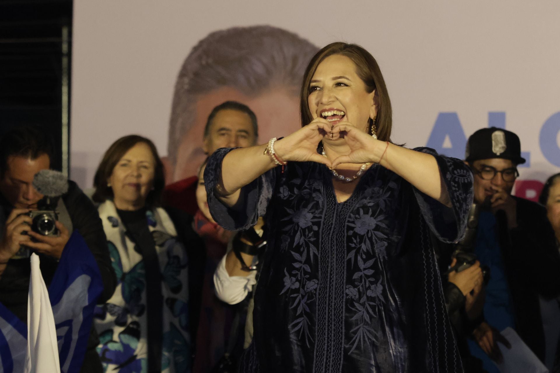 Xóchilt Gálvez precandidata única a la presidencia de la república por el PAN, PRI y PRD