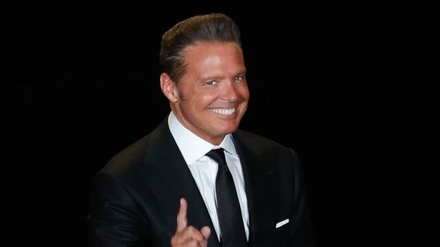 Luis Miguel, cantante.