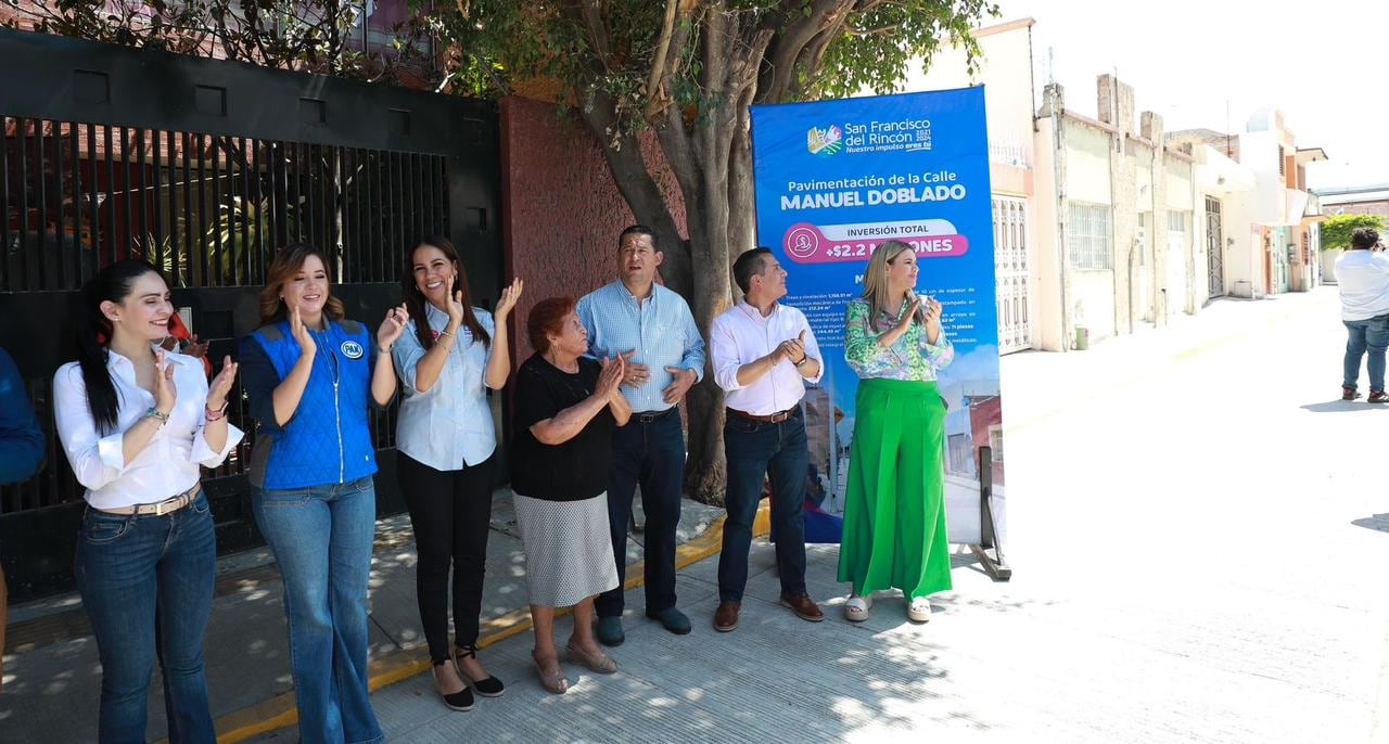 Diego Sinhue entregó obras en Pueblos del Rincón