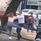 Mujer que peleó con Alfredo Adame en la calle niega haberle robado y afirma: “Tengo miedo”