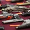 Tras tiroteo en Texas, suben acciones de empresas fabricantes de armas en Estados Unidos