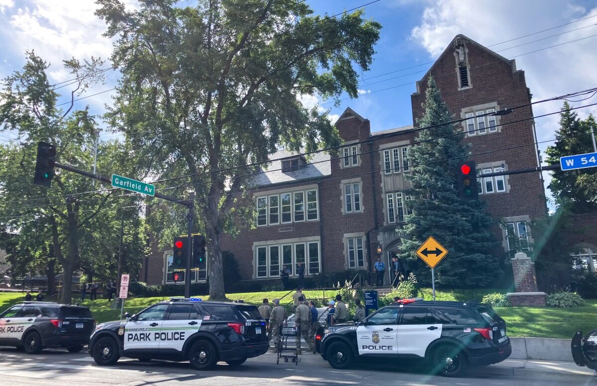 Tiroteo en escuela católica de Minneapolis, Minnesota