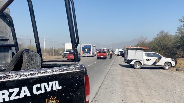 Encuentran 5 cadáveres en la carretera de Monclova en Nuevo León /captura de video