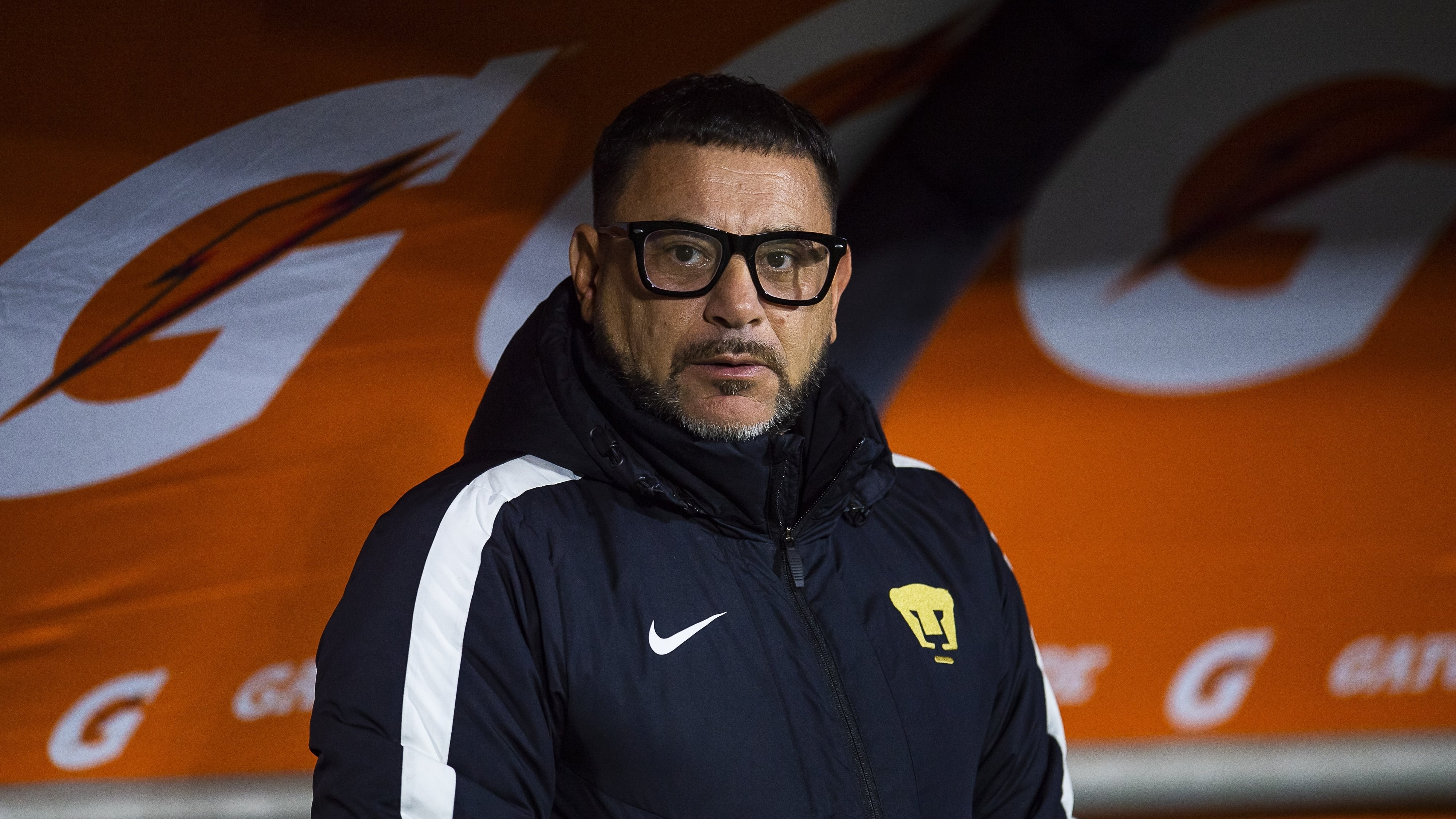 Antonio Mohamed podría sustituir a Fernando Gago en Chivas
