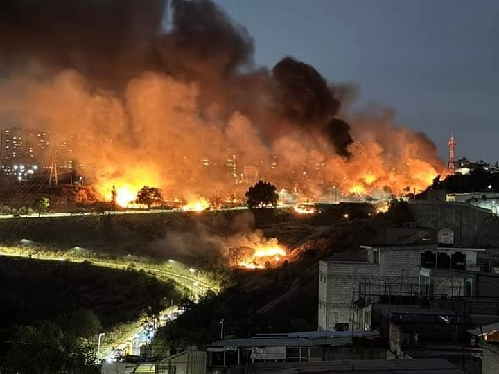 Incendio en Naucalpan; captan a hombre que lo inició