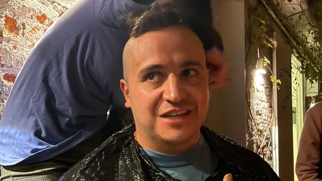 Ricardo O'Farrill aplica un Britney Spears y así quedó