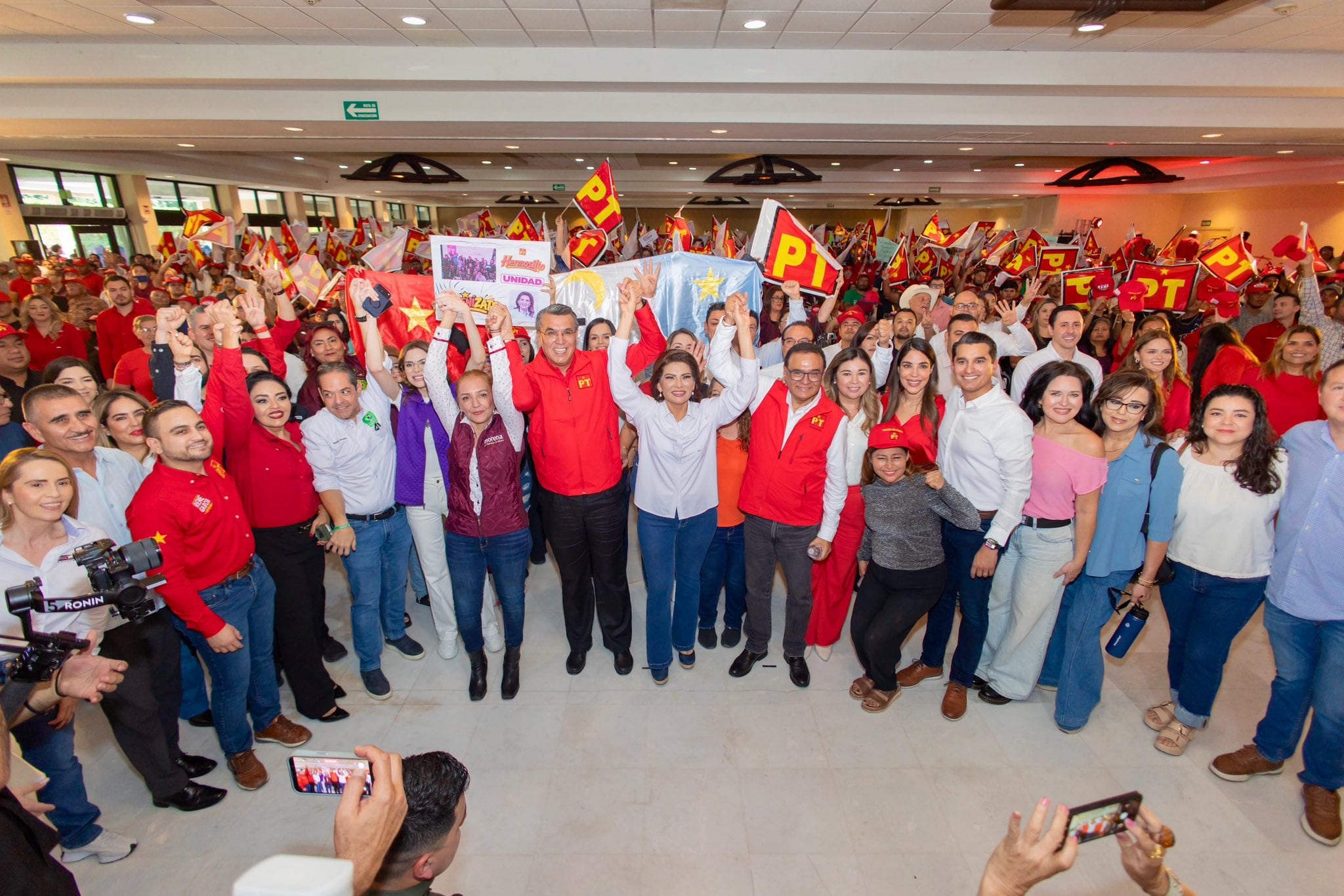 Lorenia Valles sella alianza rumbo a las elecciones 2027 en Sonora