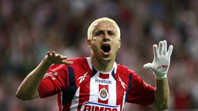 Bautista en un partido con Chivas