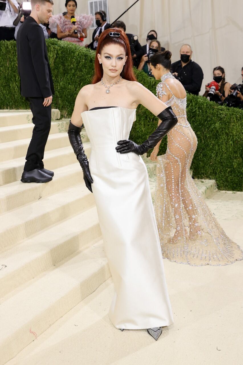 Gigi Hadid presume su look en el 'Met Gala 2021'