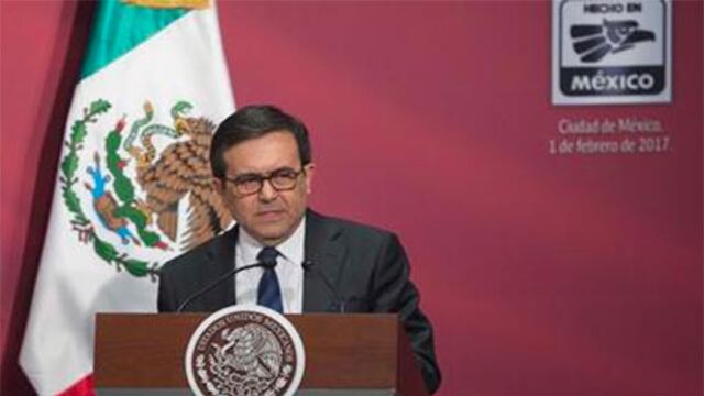 Ildefonso Guajardo advirtió que los acuerdos no pueden hacerse sólo para que ganen las grandes empresas.