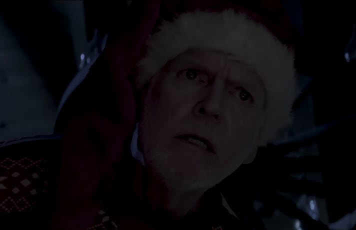 Escena de The Mean One, película de terror de El Grinch