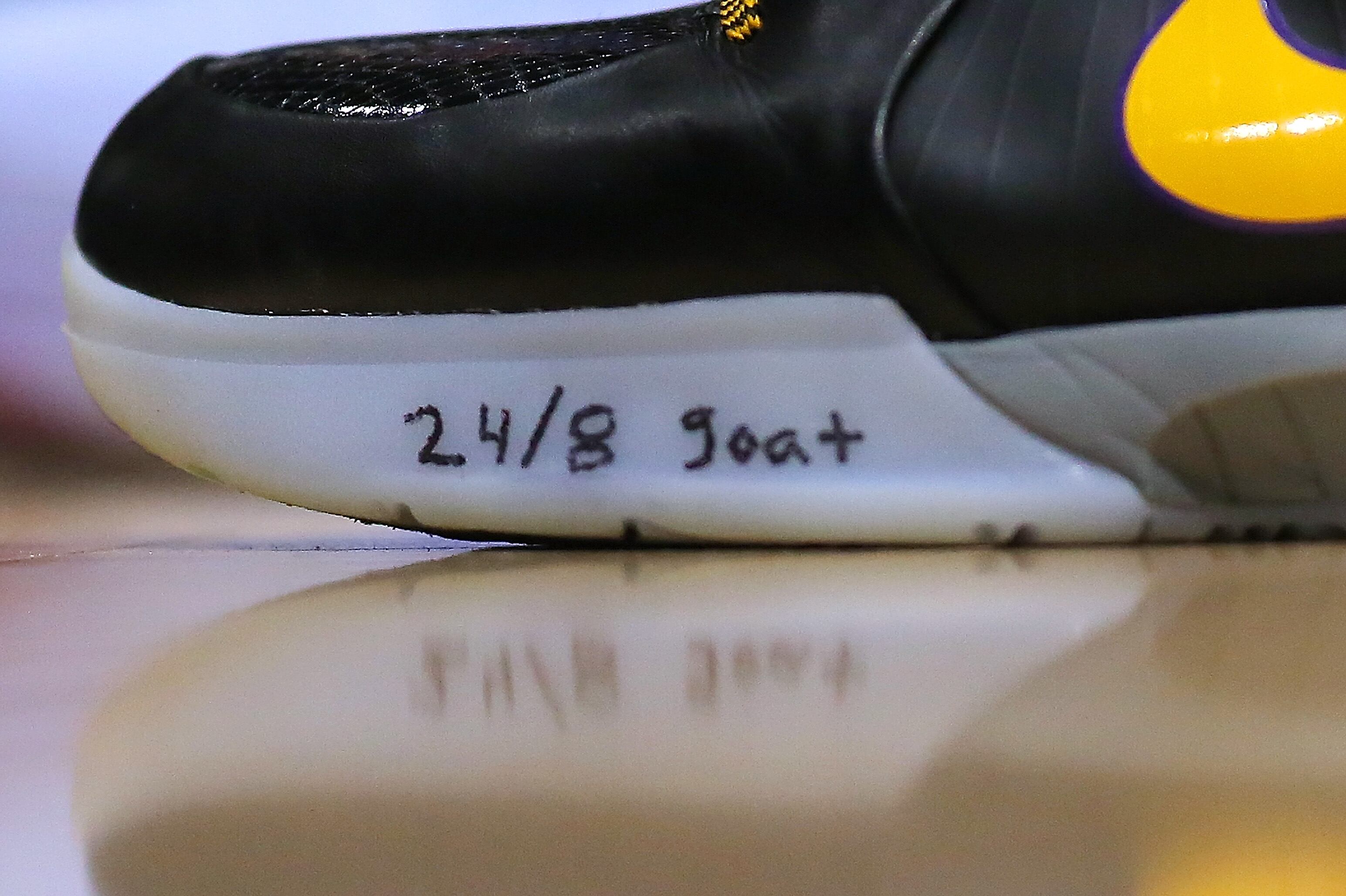 Frank Jackson rinde homenaje a Kobe Bryant