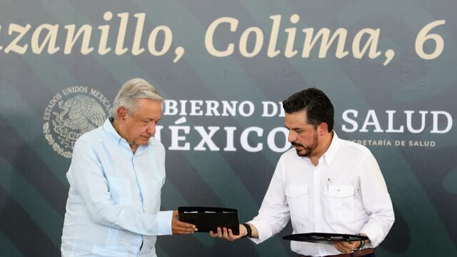 AMLO y Zoé Robledo