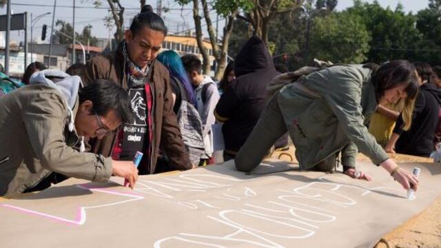 Protesta en CCH Oriente por homicidio de Aideé Mendoza.