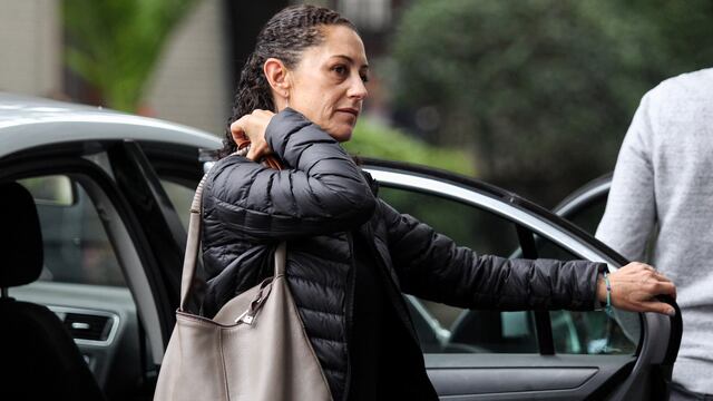 Claudia Sheinbaum recibe notificación del INE para publicar un texto que no es de su autoría.