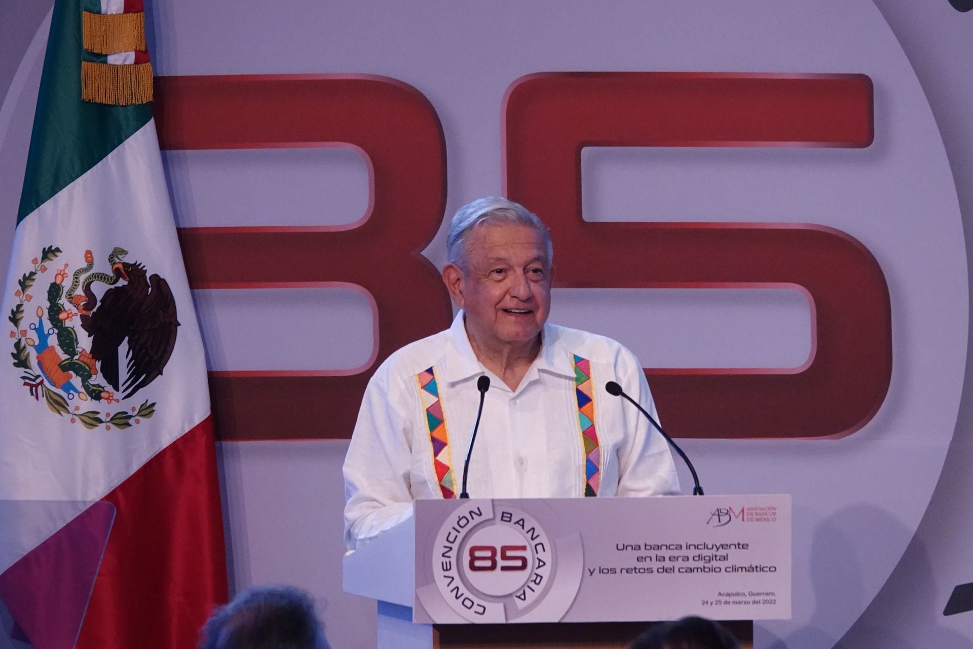 AMLO se disculpa con Banxico