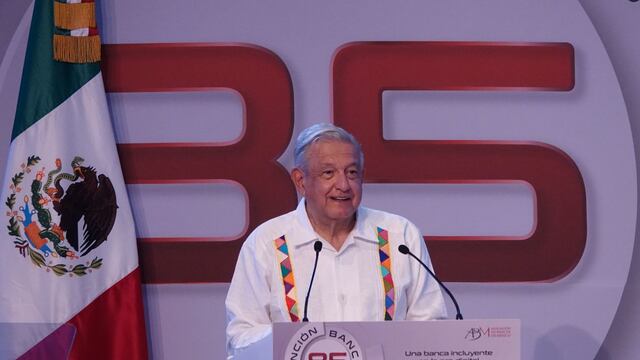 AMLO  se disculpa con Banxico