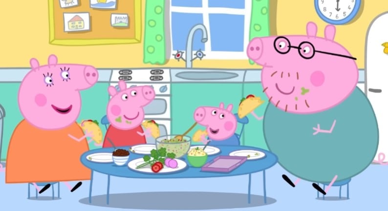 120 minutos de Peppa Pig y George preparando tacos
